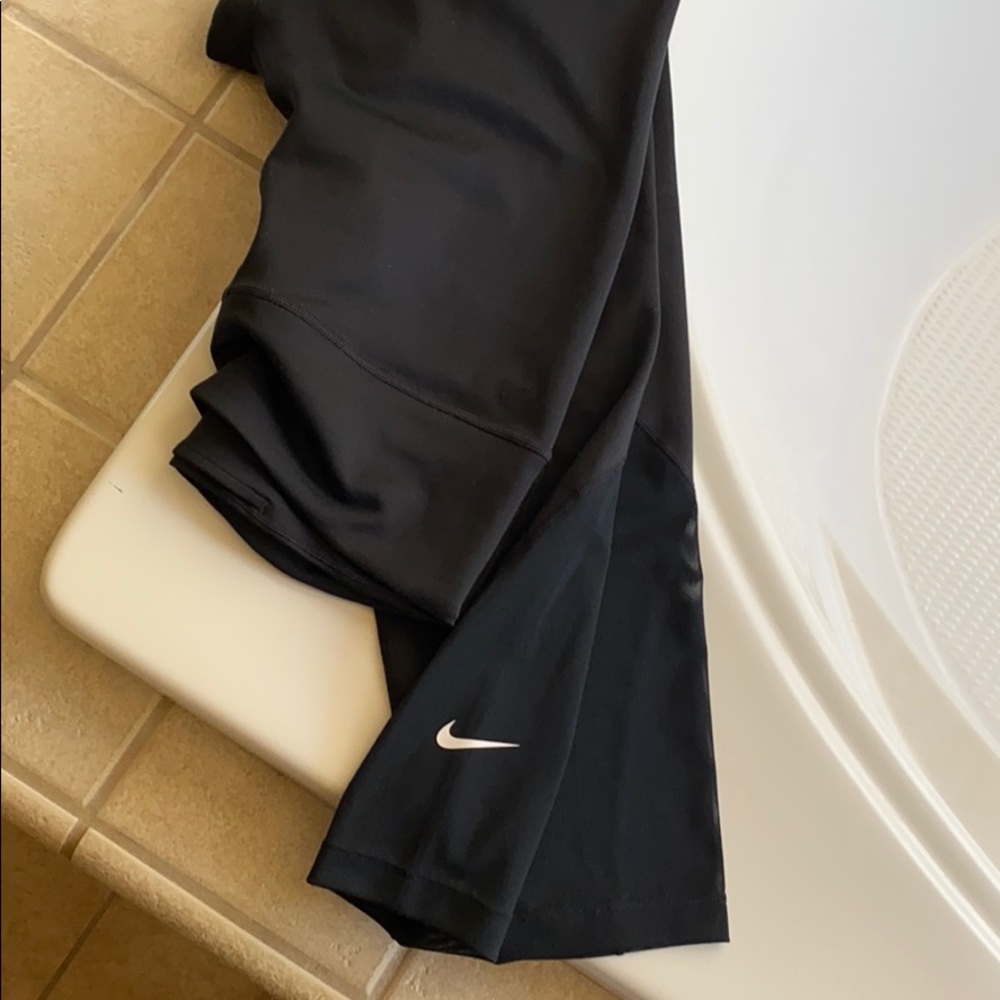 Women dri-fit Nike leggings